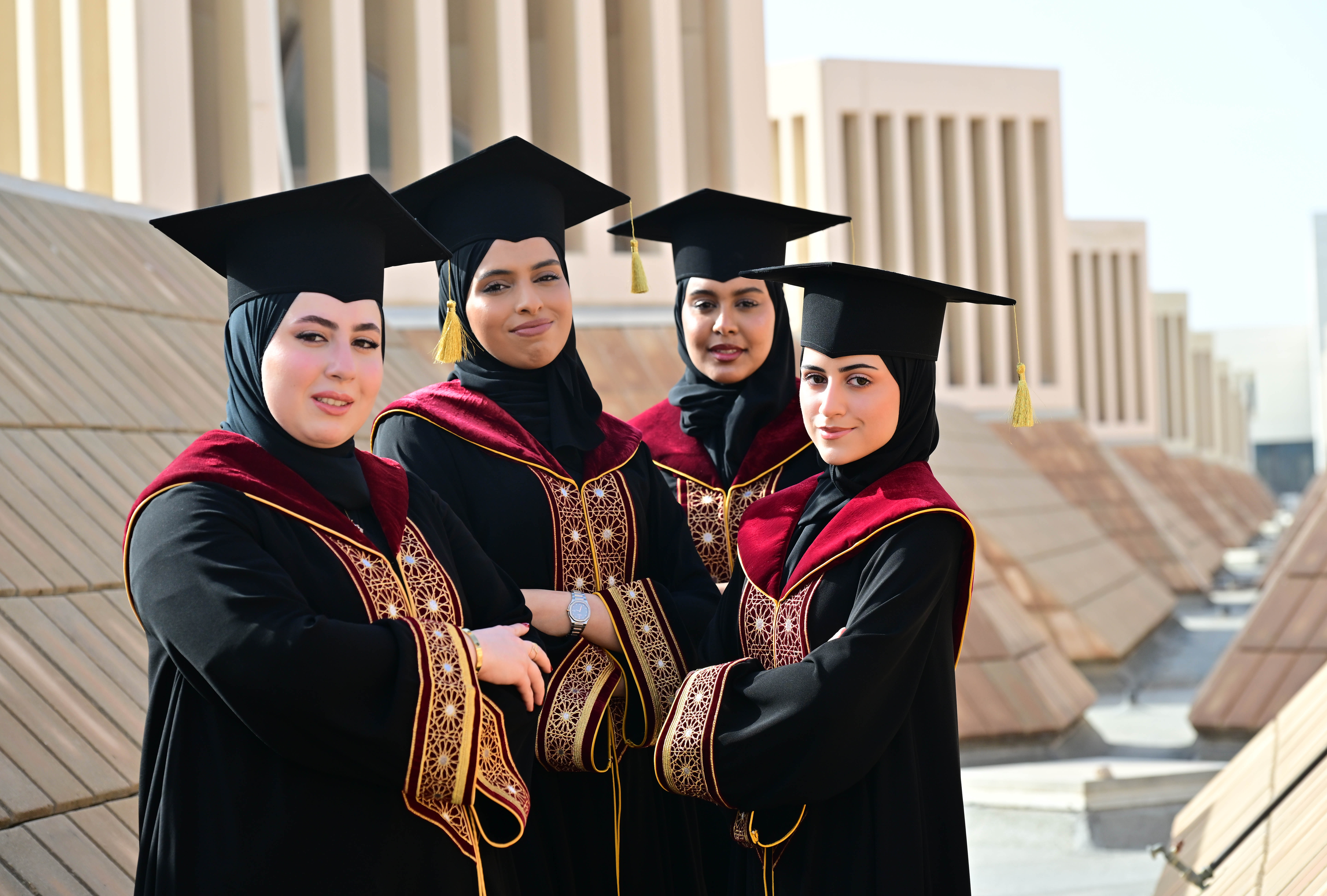 خريجو جامعة قطر